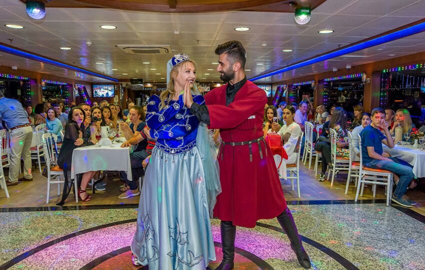 Bosphorus Dinner Cruise with Turkish Show